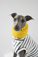 Load image into Gallery viewer, Knitted Snood
